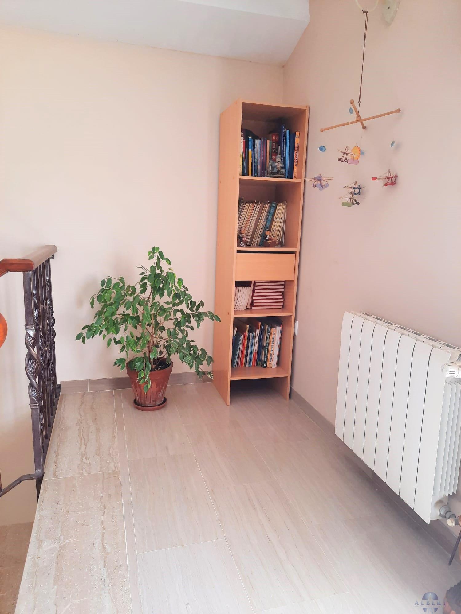 For sale of chalet in Monóvar-Monòver