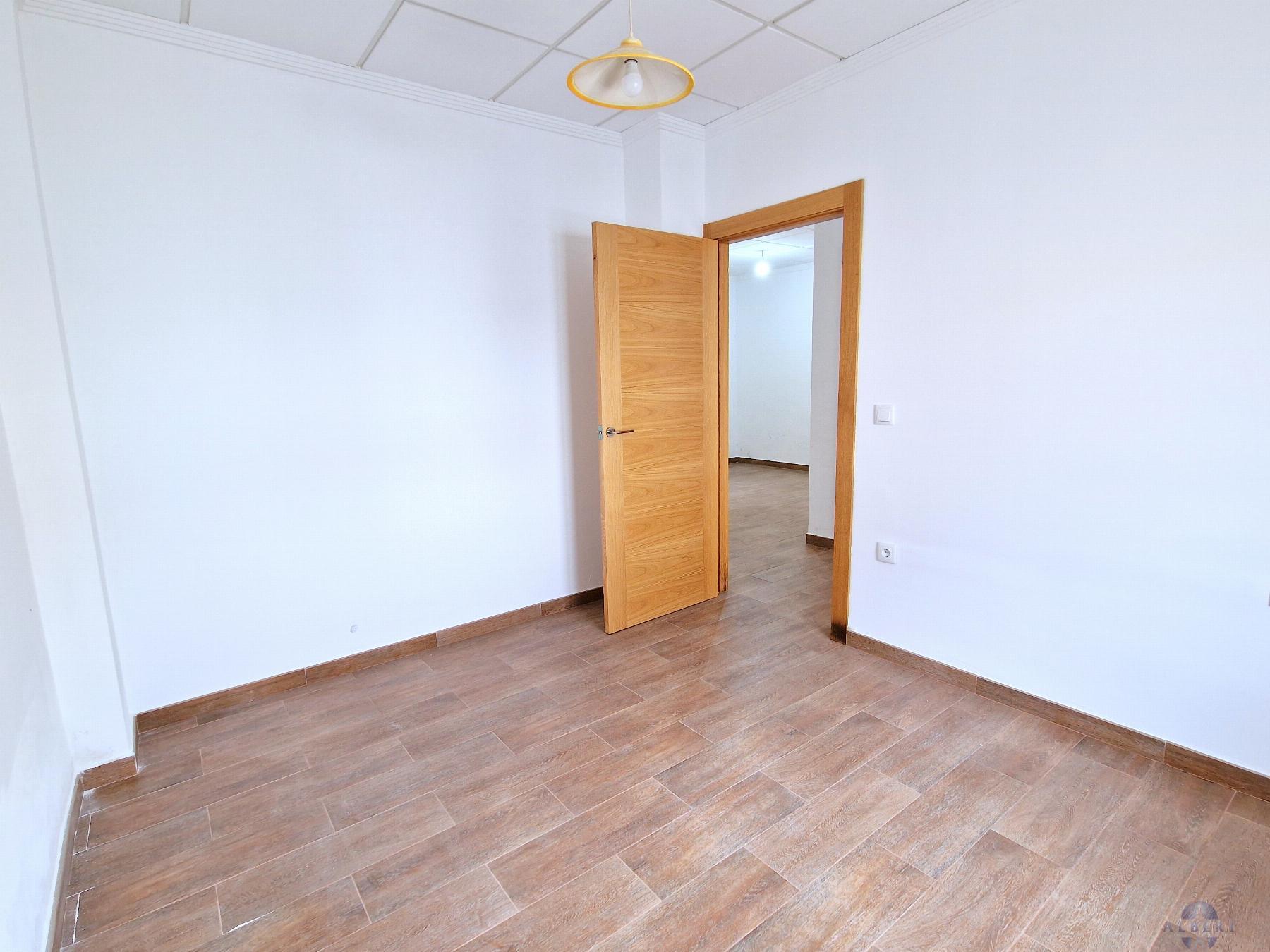 For sale of house in Monóvar-Monòver