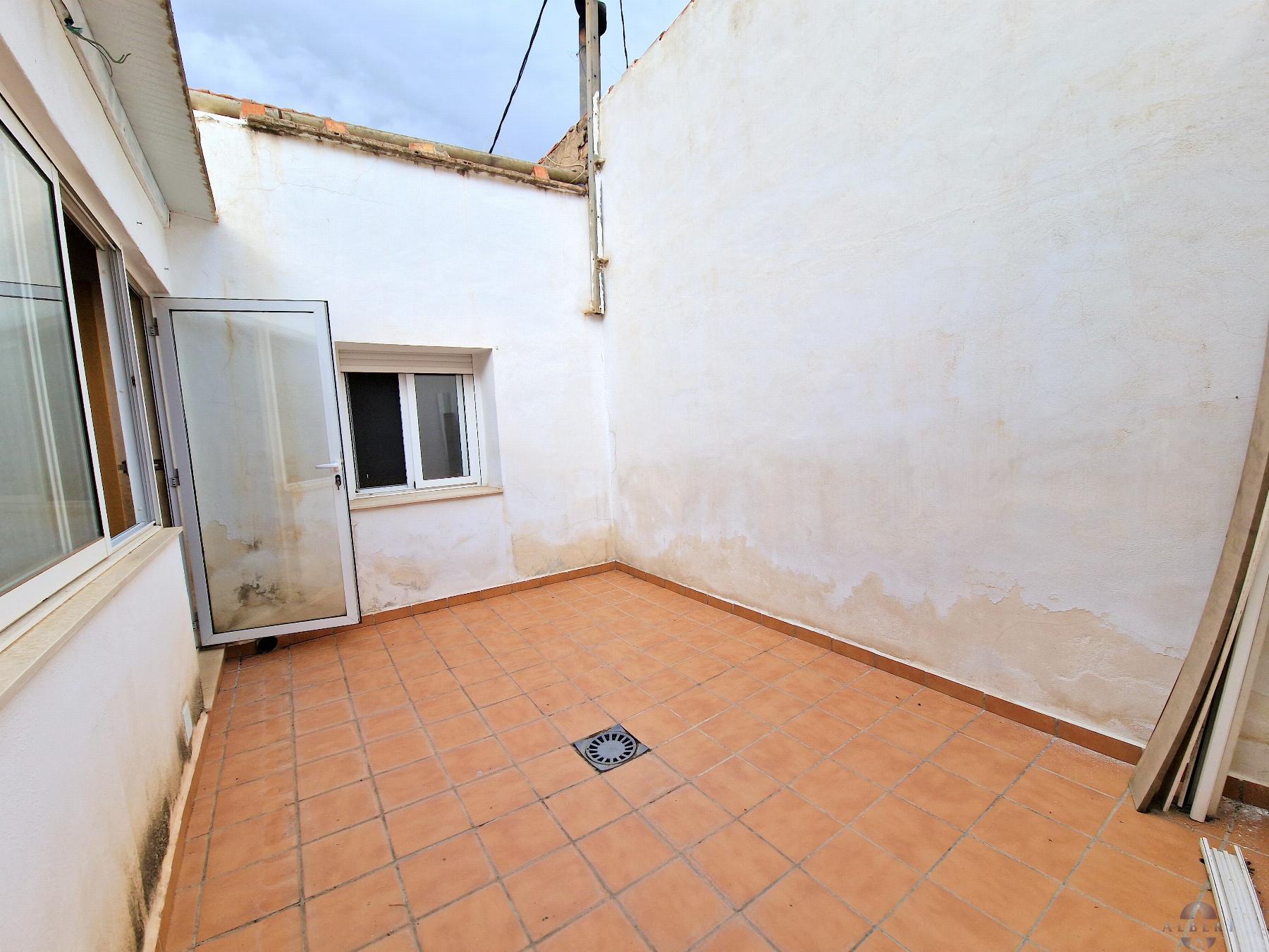 For sale of house in Monóvar-Monòver