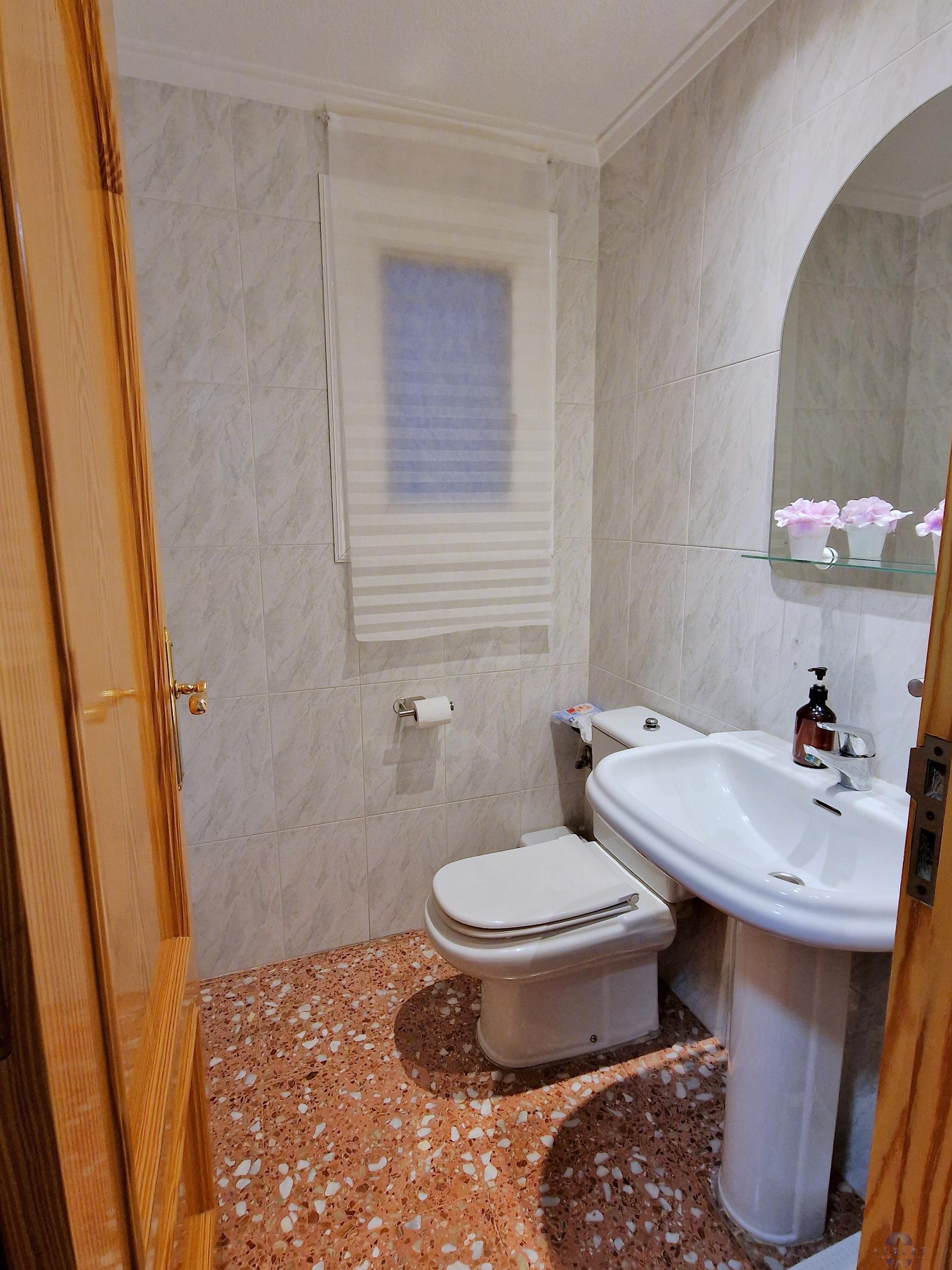 For sale of flat in Monóvar-Monòver