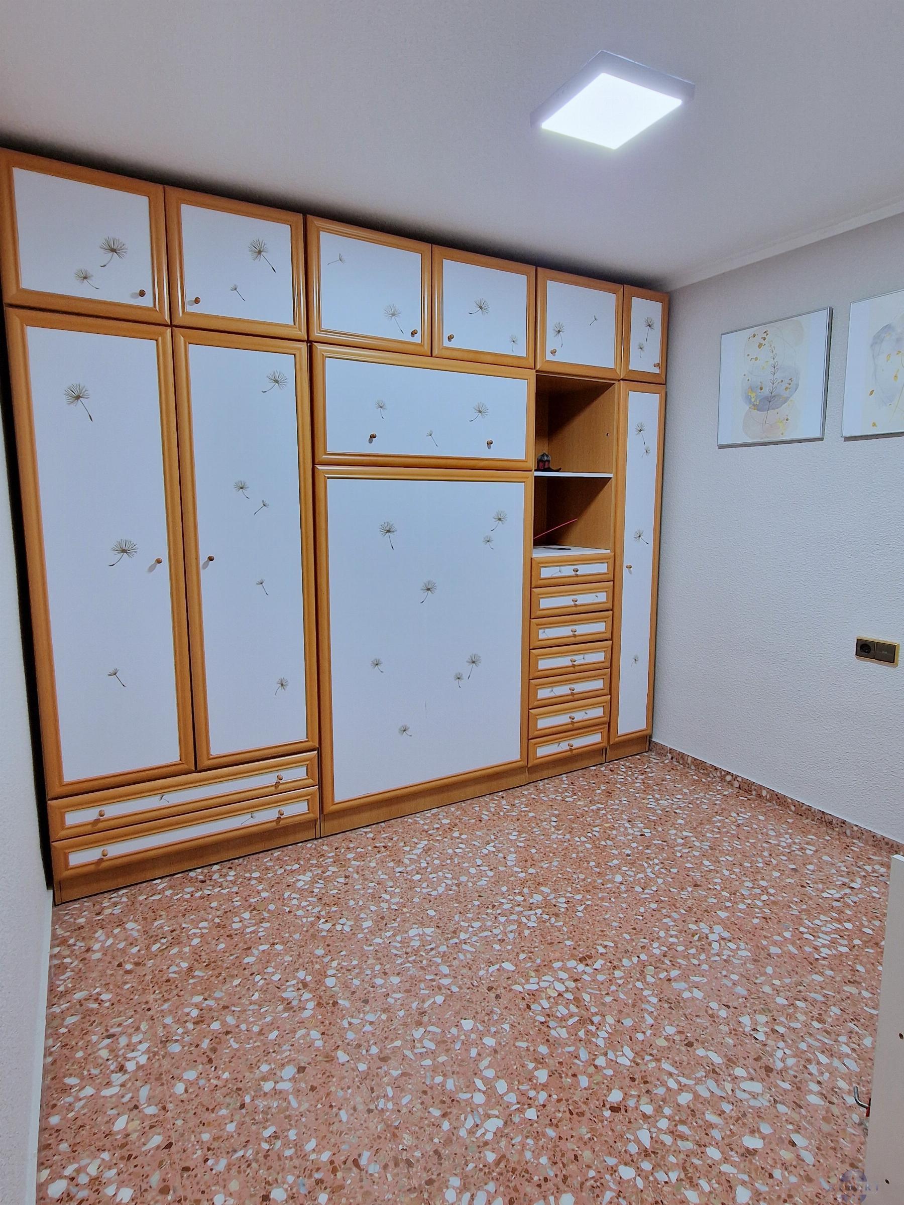 For sale of flat in Monóvar-Monòver