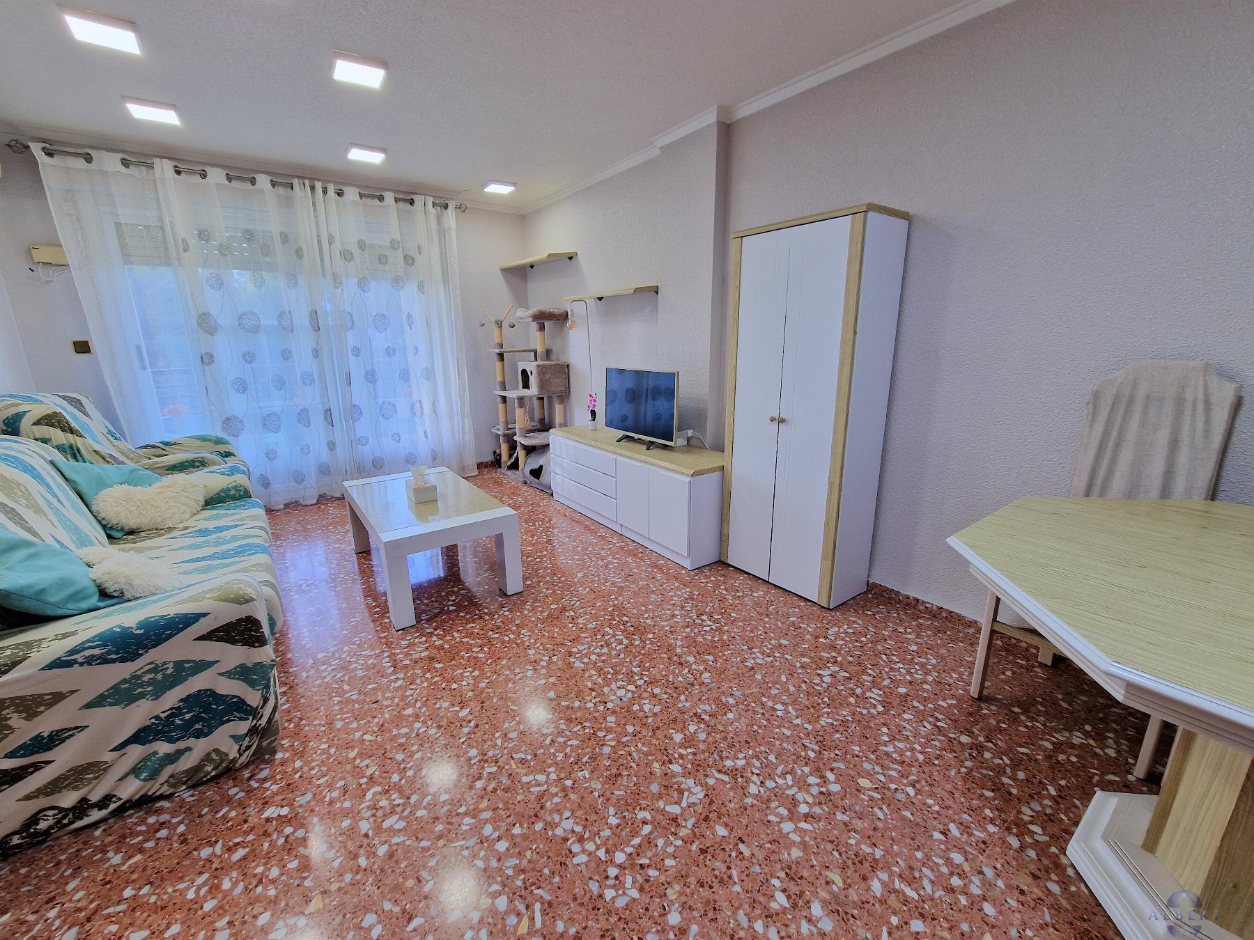 For sale of flat in Monóvar-Monòver