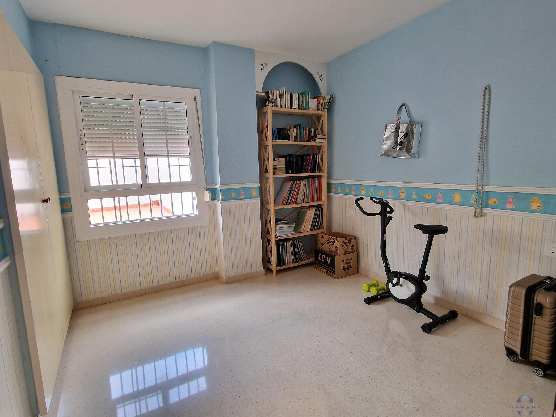 For sale of flat in Monóvar-Monòver