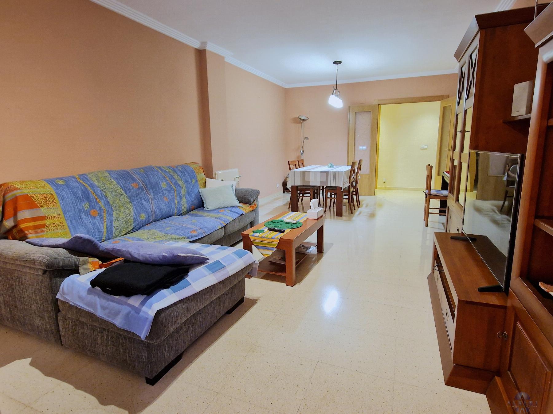 For sale of flat in Monóvar-Monòver