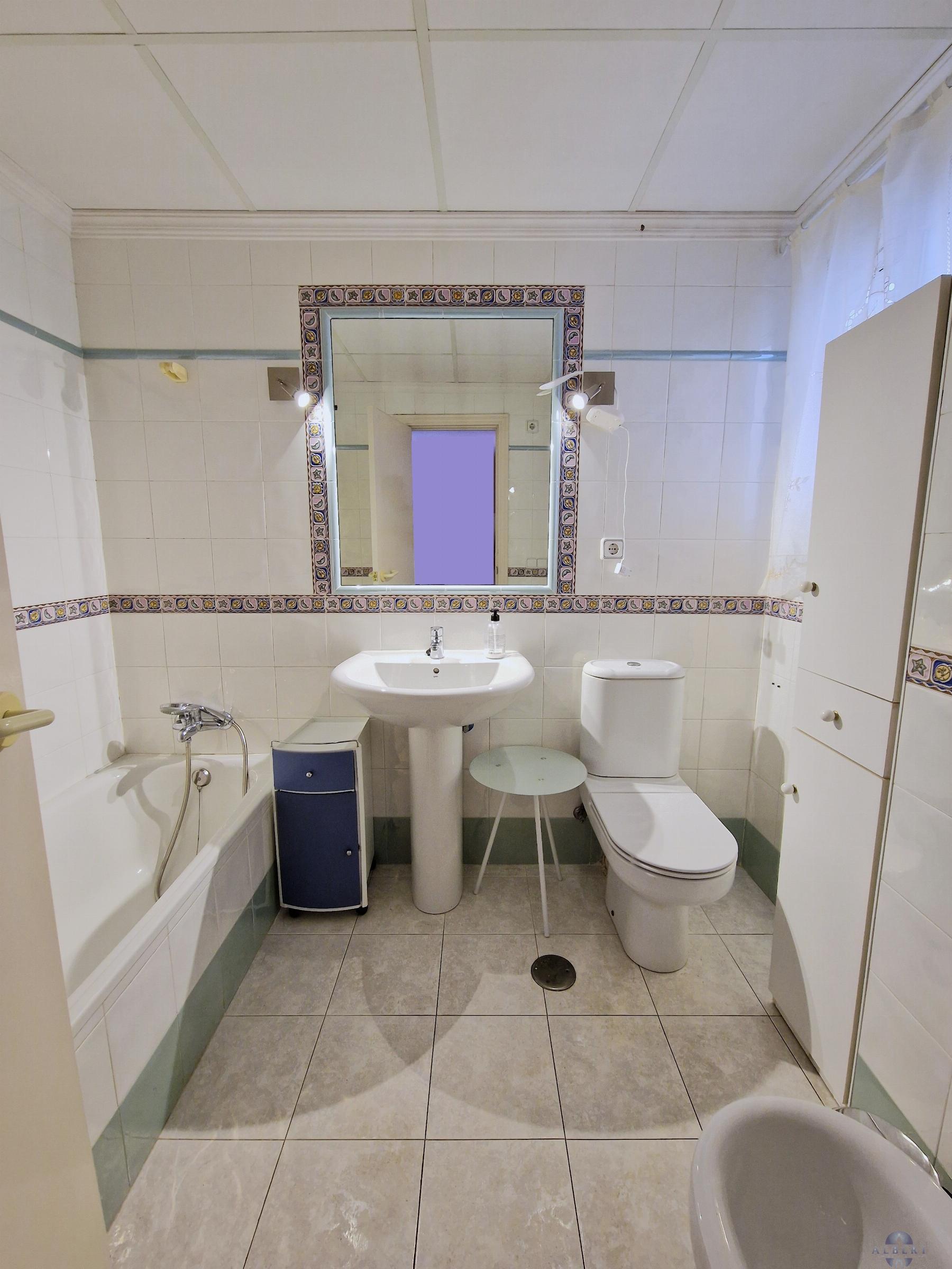 For sale of flat in Monóvar-Monòver