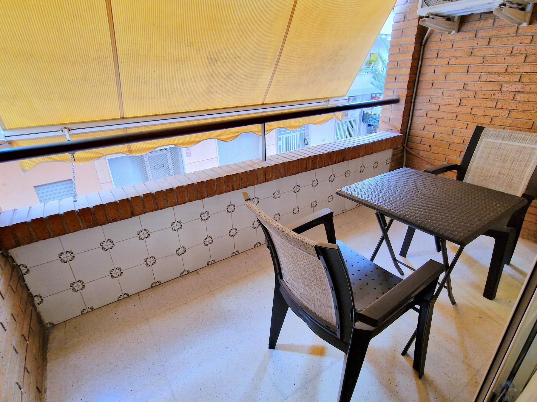 For sale of flat in Monóvar-Monòver