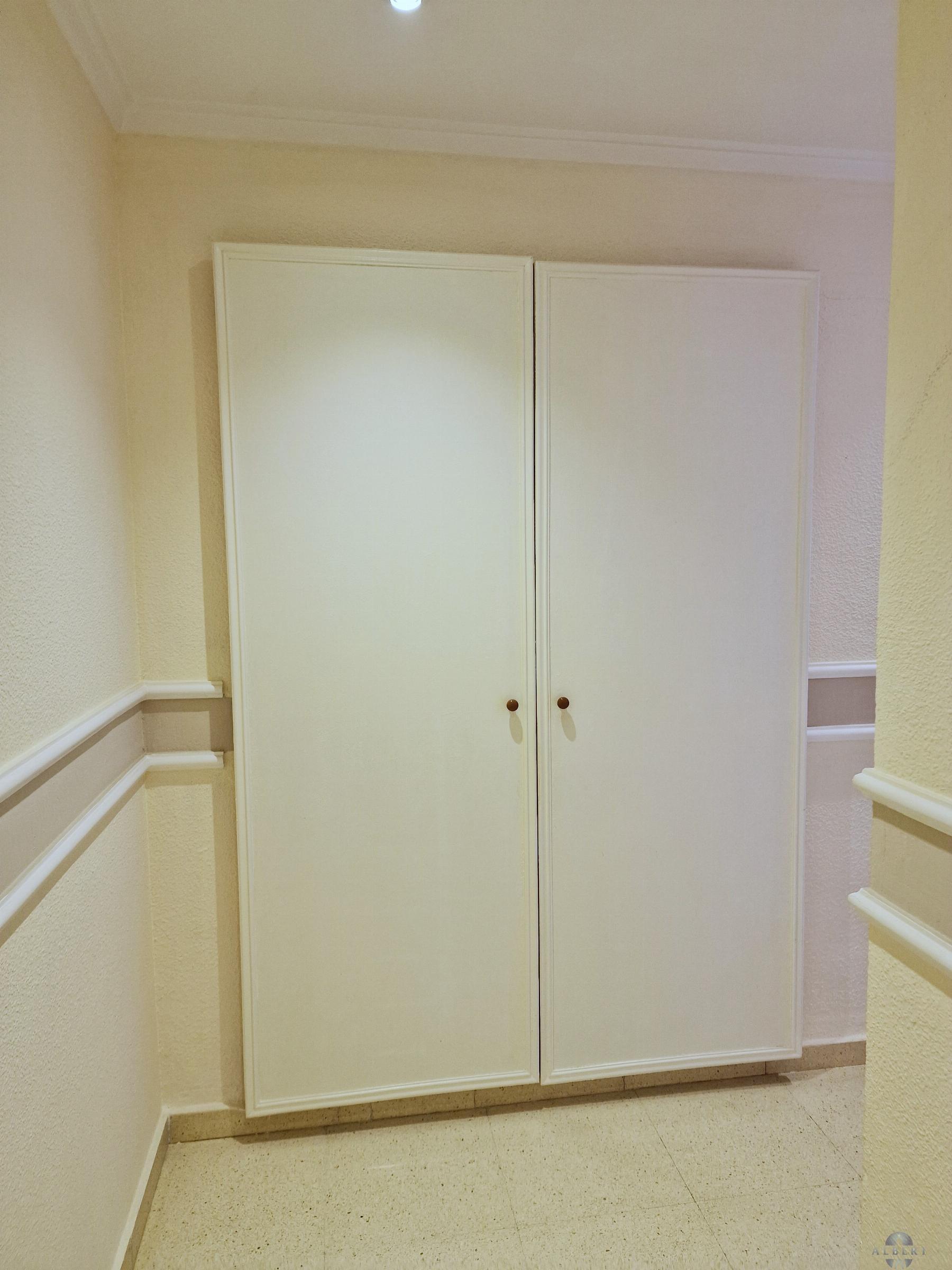 For sale of flat in Monóvar-Monòver