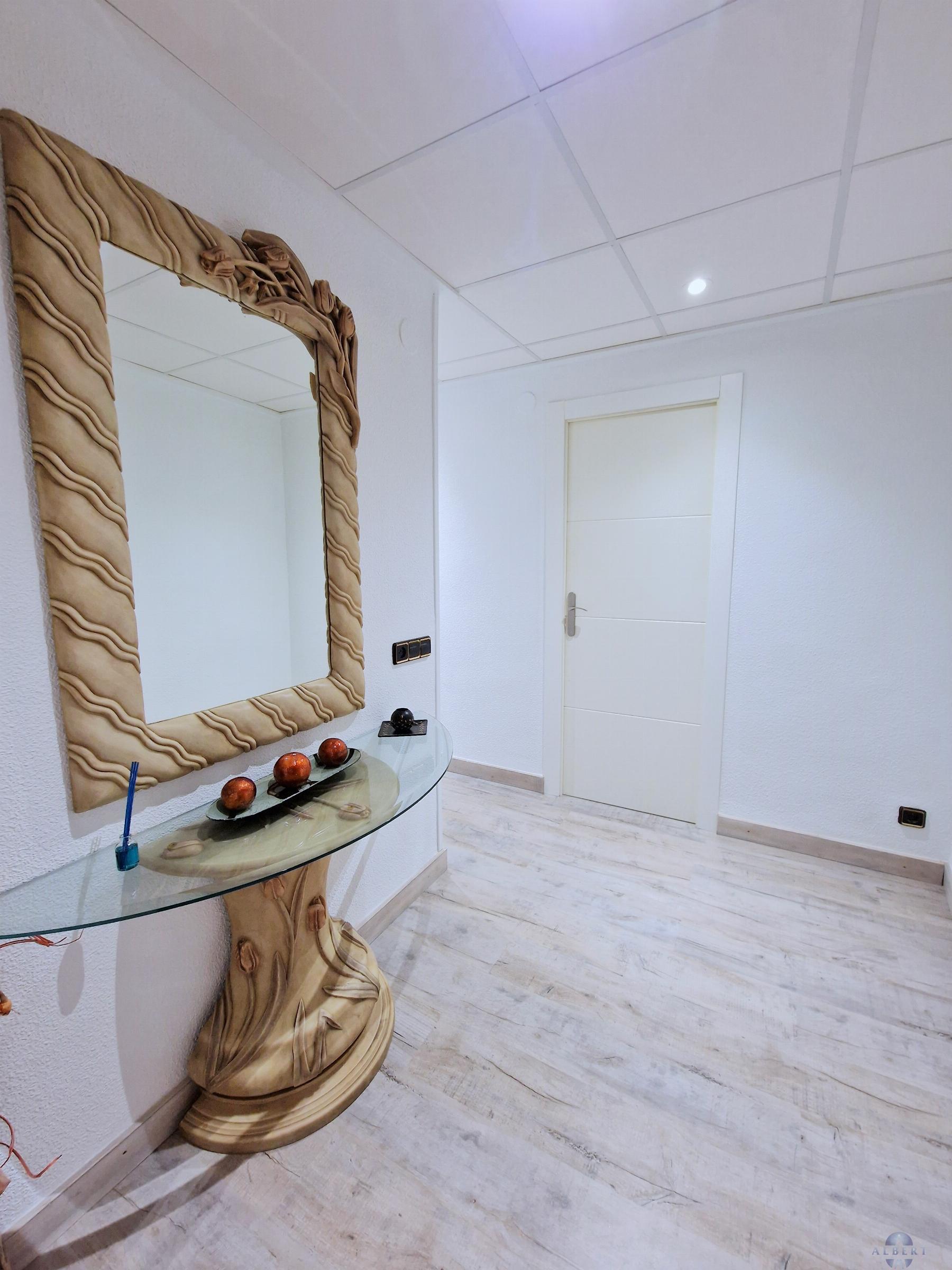 For sale of flat in Monóvar-Monòver