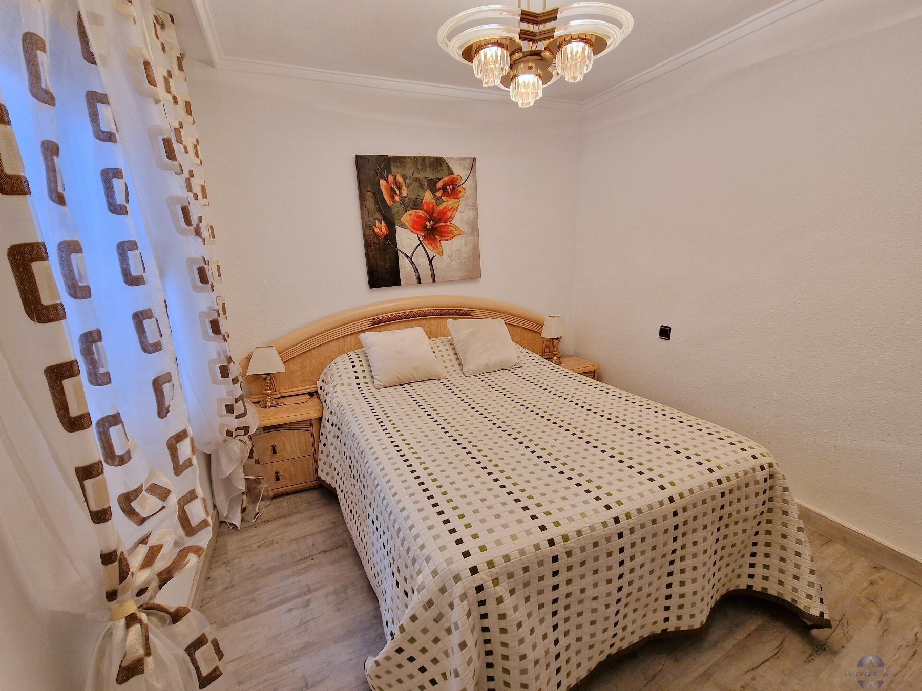 For sale of flat in Monóvar-Monòver