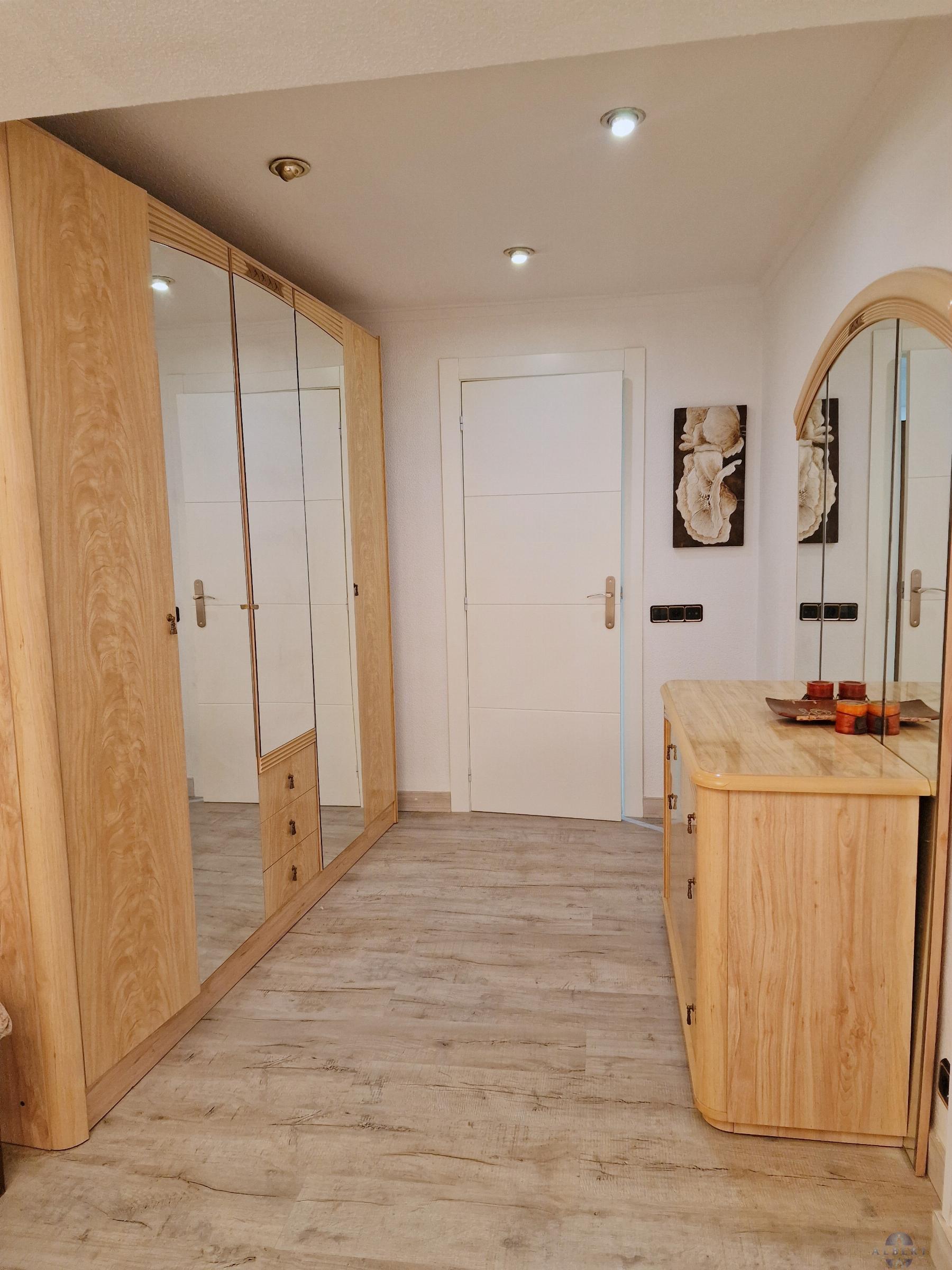 For sale of flat in Monóvar-Monòver