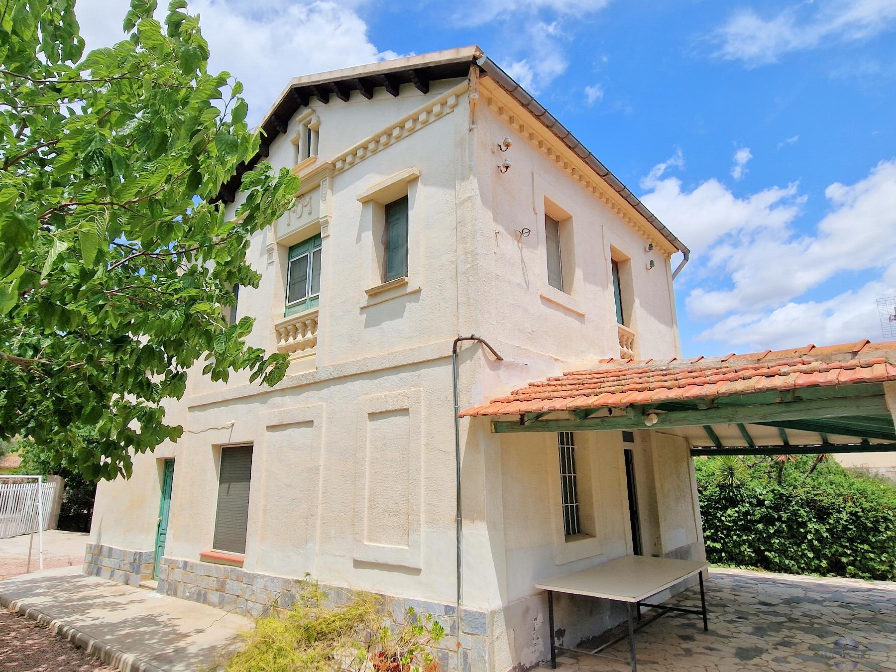 For sale of chalet in Novelda