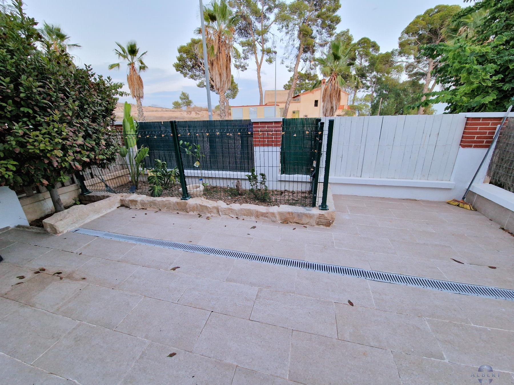 For sale of flat in Monóvar-Monòver