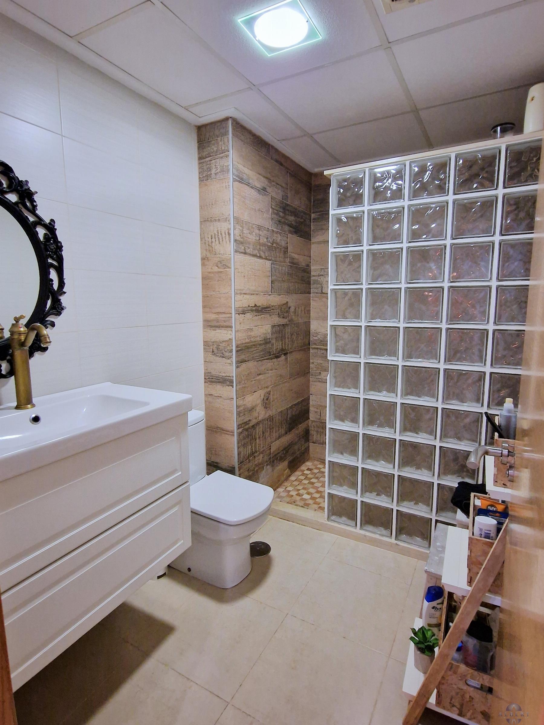For sale of flat in Monóvar-Monòver