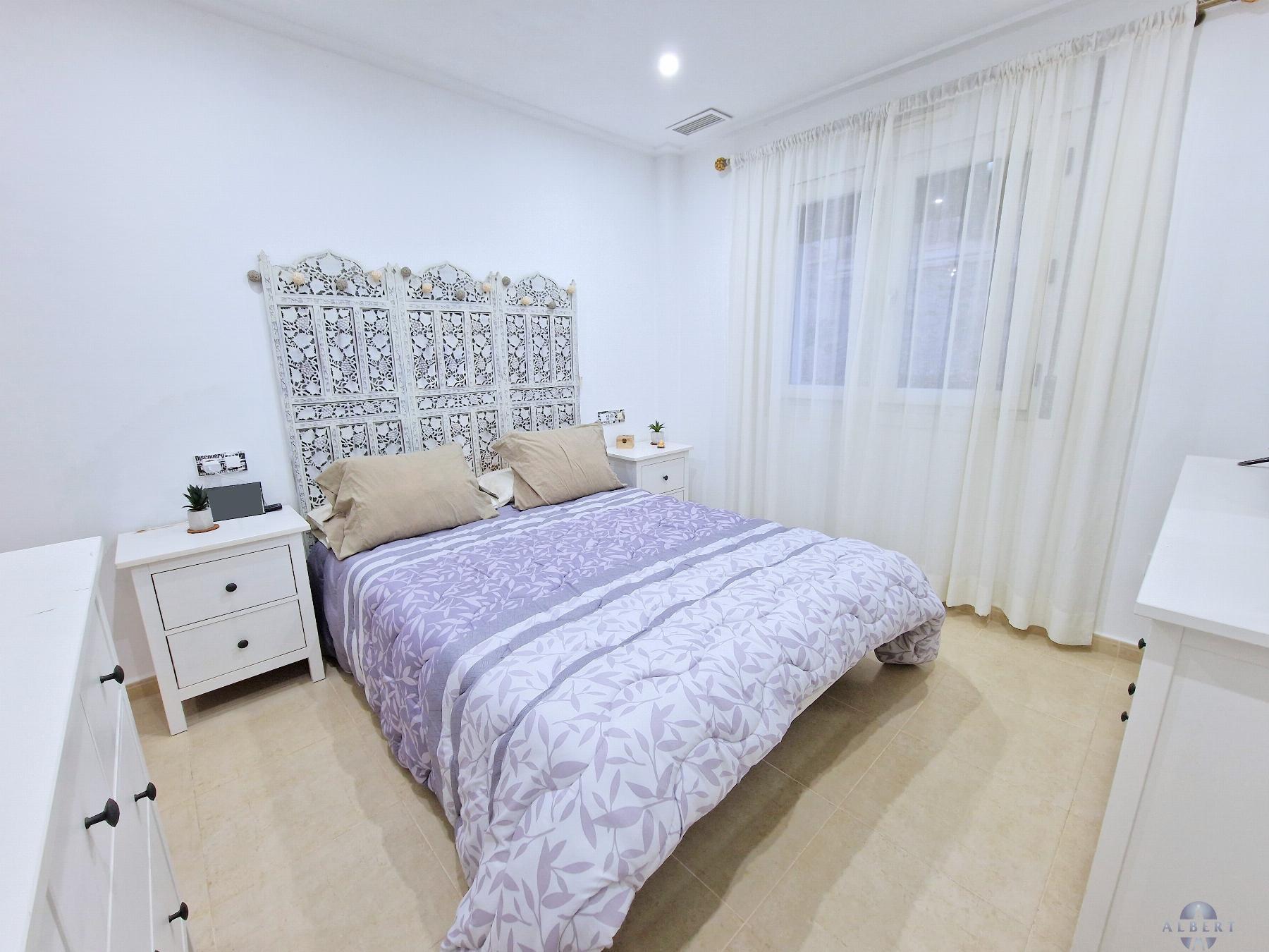For sale of flat in Monóvar-Monòver