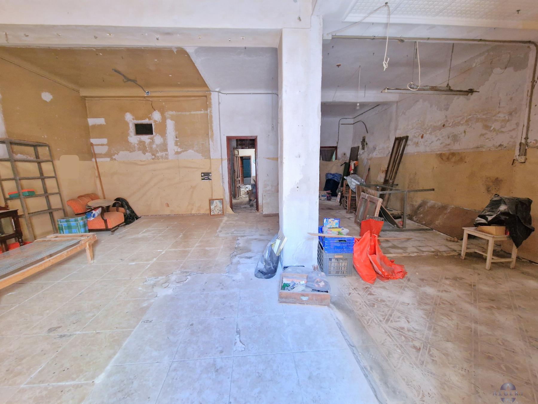 For sale of house in Monóvar-Monòver