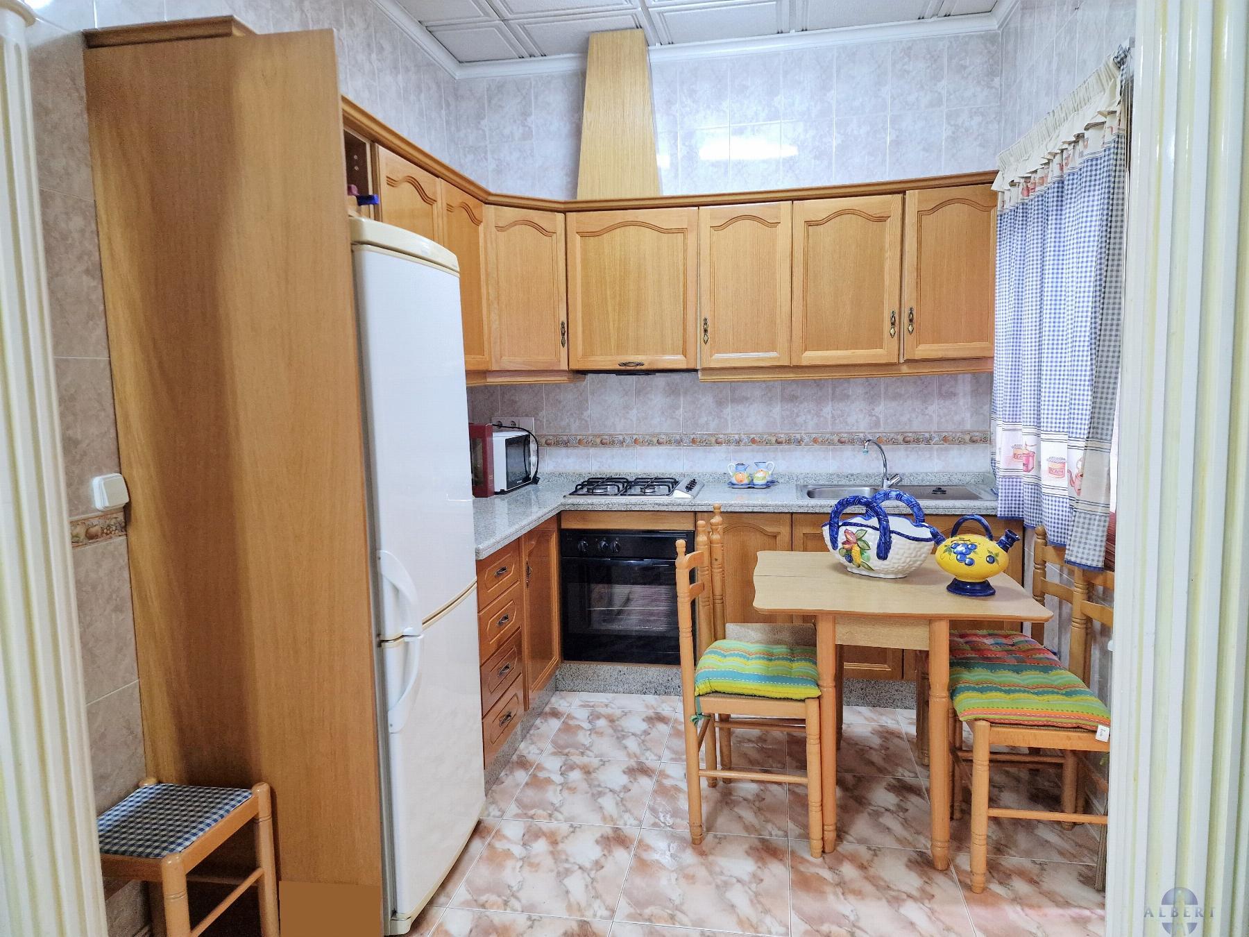 For sale of house in Novelda