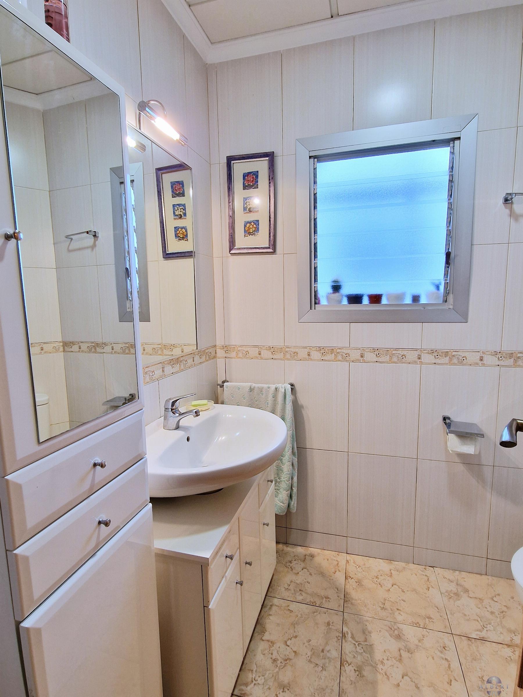 For sale of flat in Monóvar-Monòver