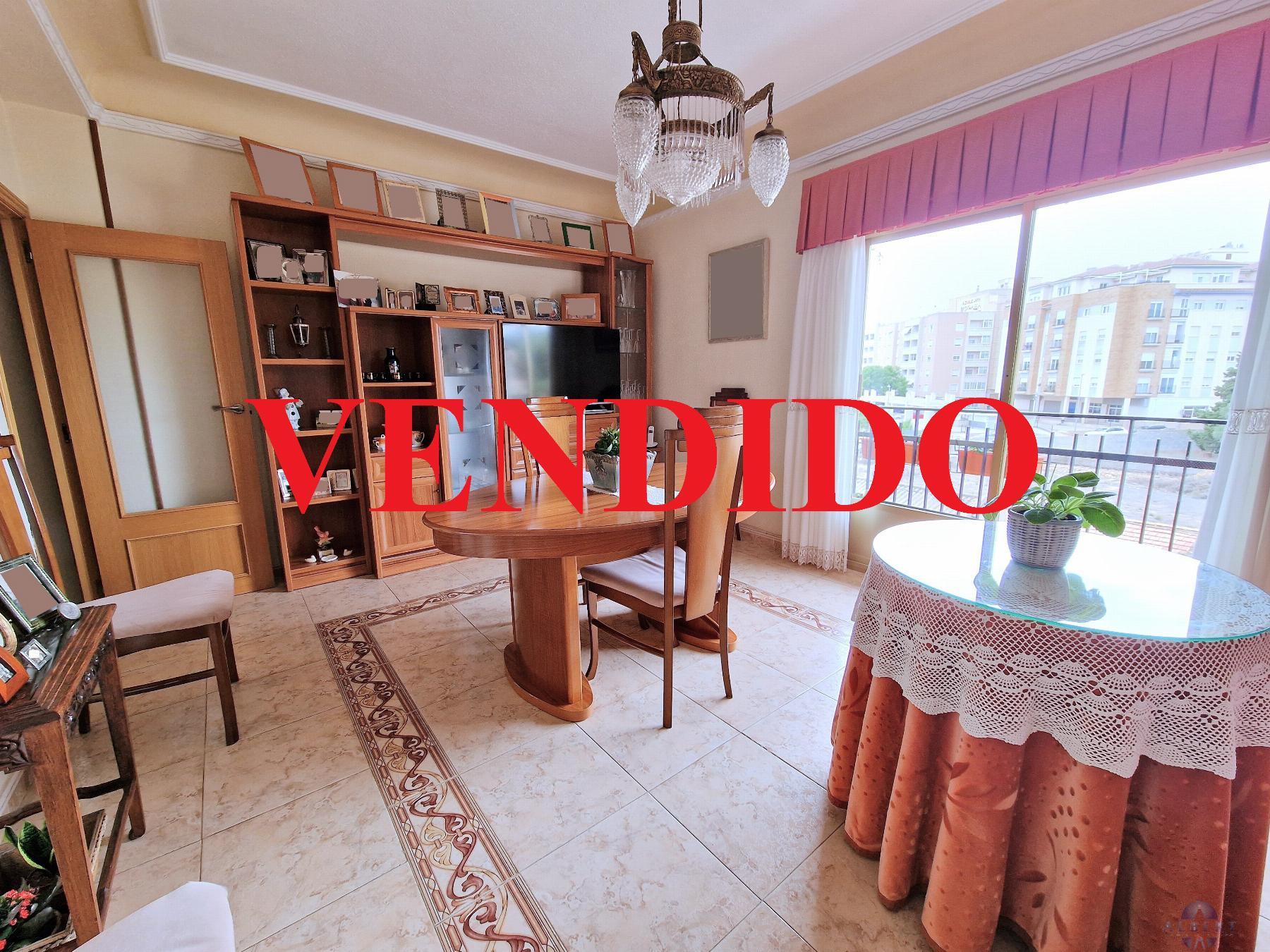 For sale of flat in Monóvar-Monòver