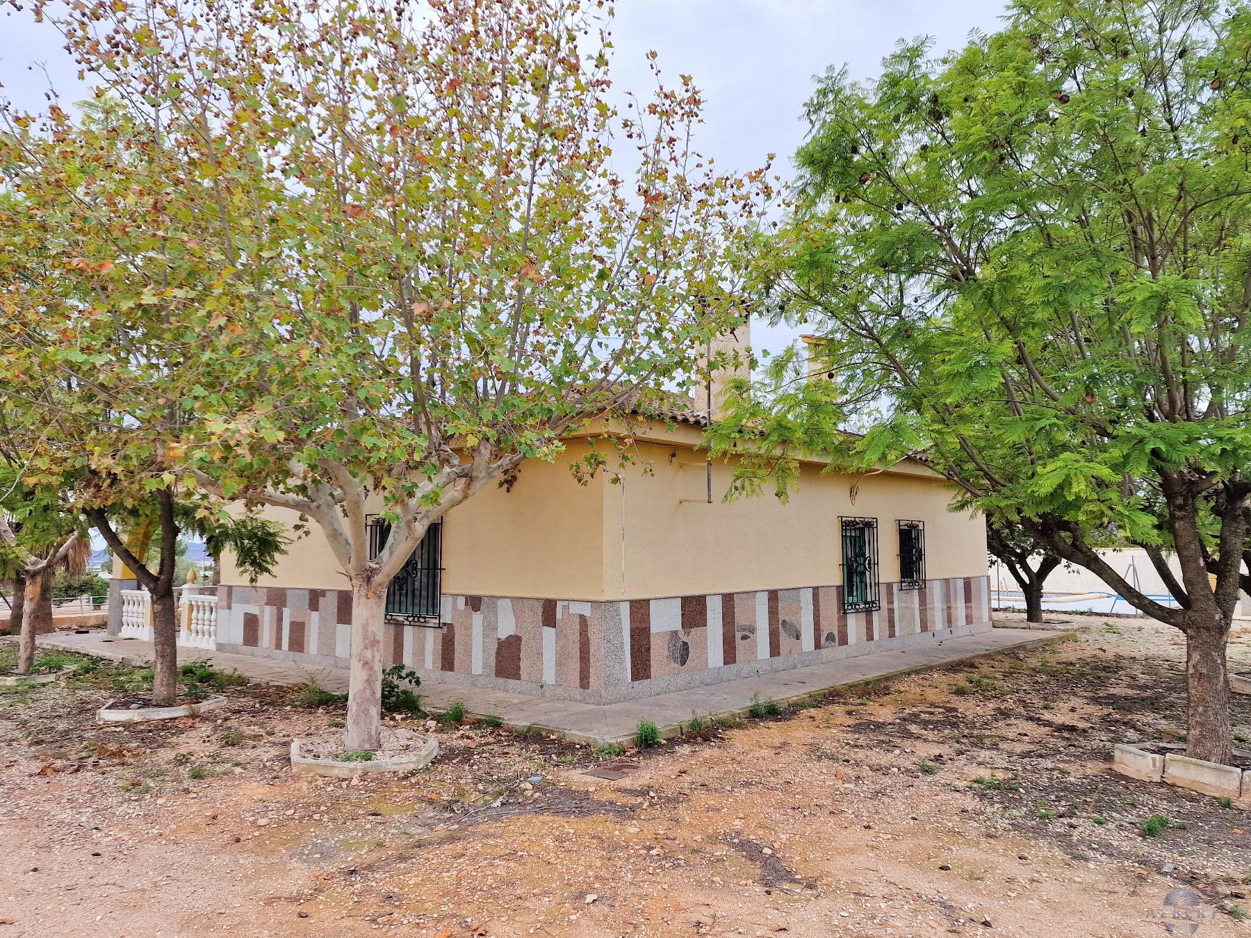 Venta de chalet en Novelda