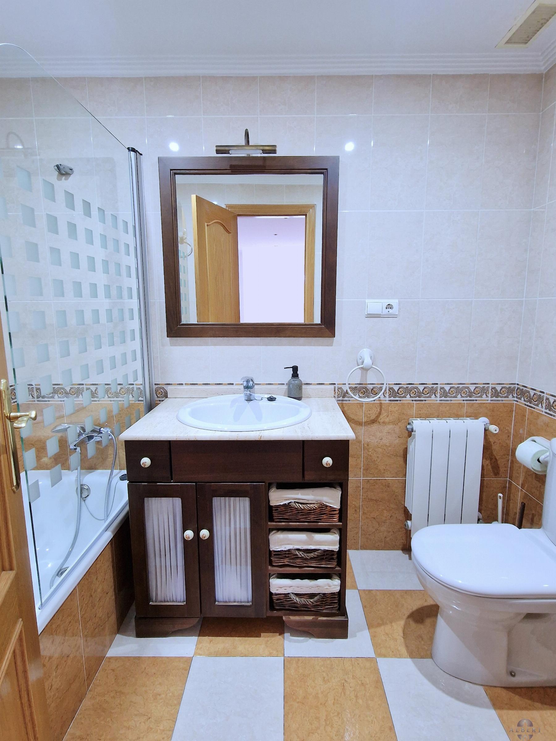 For sale of flat in Monóvar-Monòver
