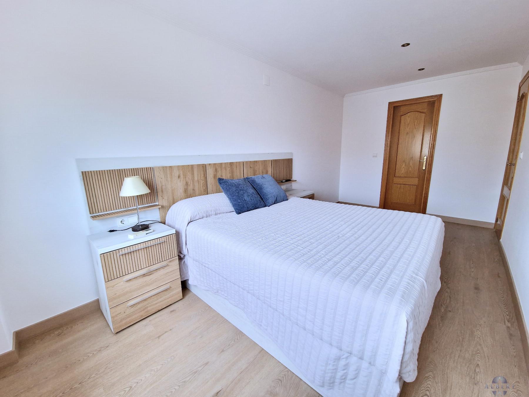 For sale of flat in Monóvar-Monòver