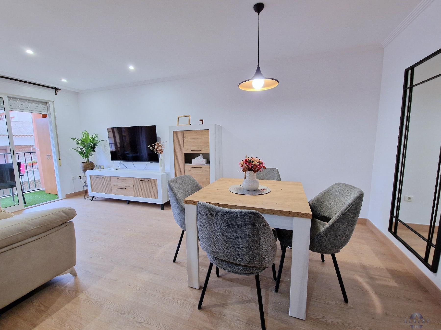 For sale of flat in Monóvar-Monòver