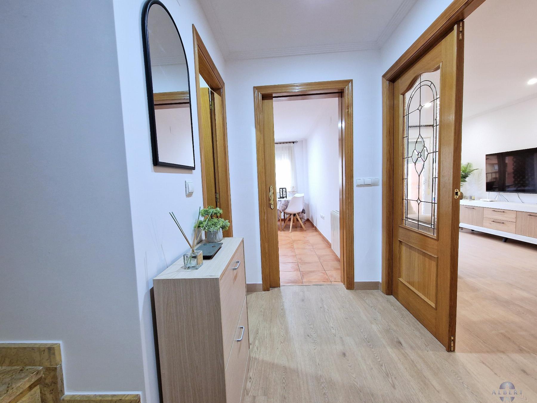 For sale of flat in Monóvar-Monòver