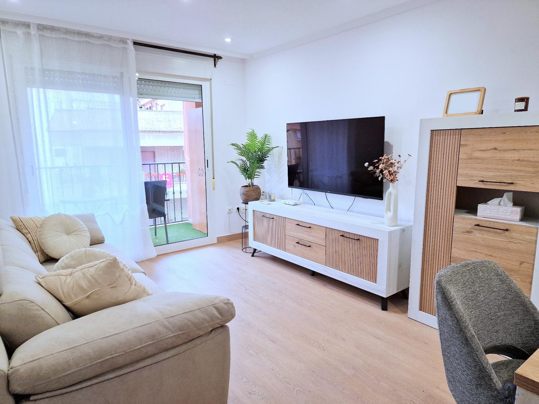 For sale of flat in Monóvar-Monòver