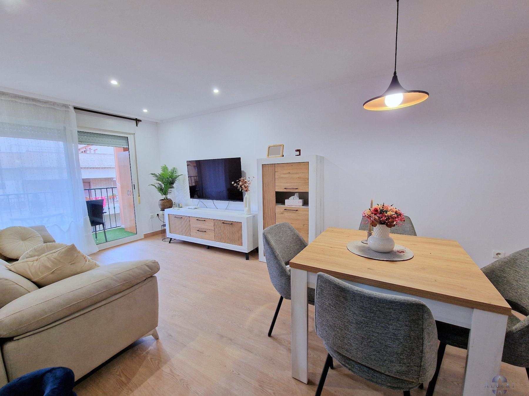 For sale of flat in Monóvar-Monòver