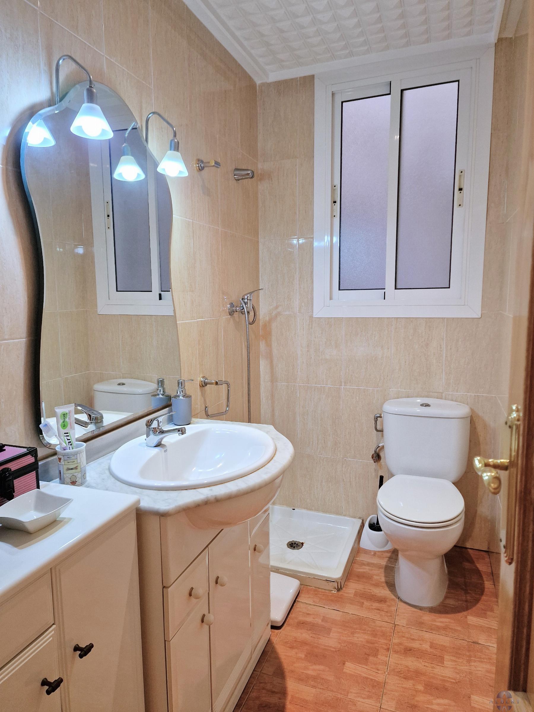 For sale of flat in Novelda