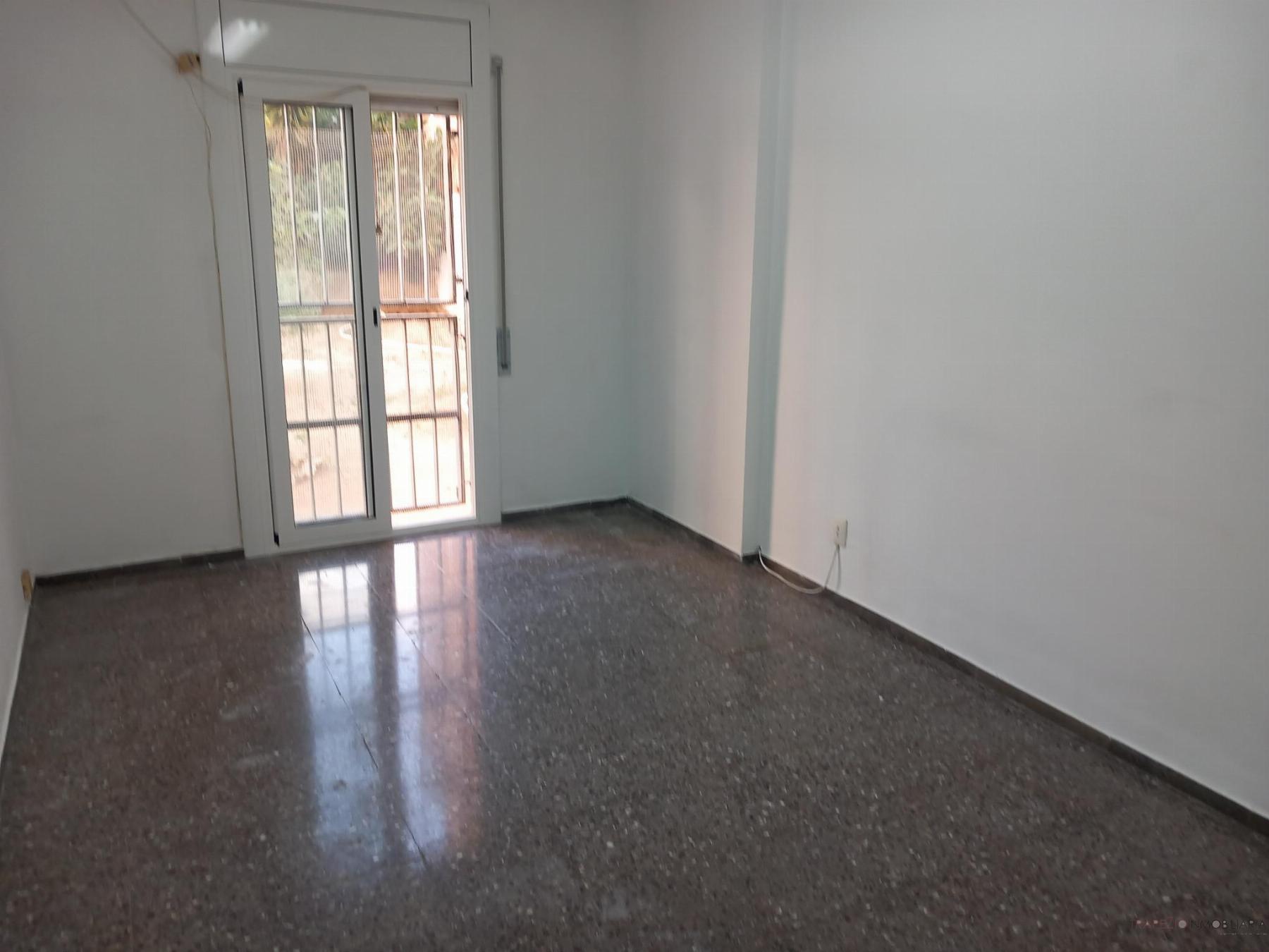 For sale of ground floor in Mataró