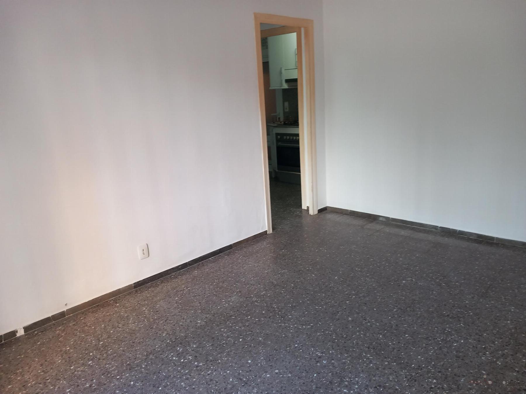 For sale of ground floor in Mataró