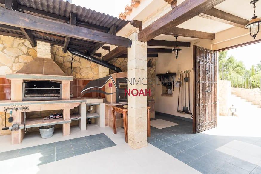 For sale of rural property in Mula