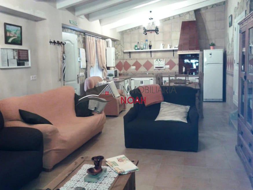 For sale of rural property in Mula