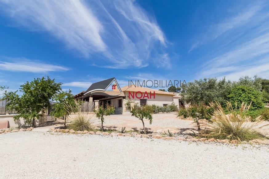 For sale of rural property in Mula