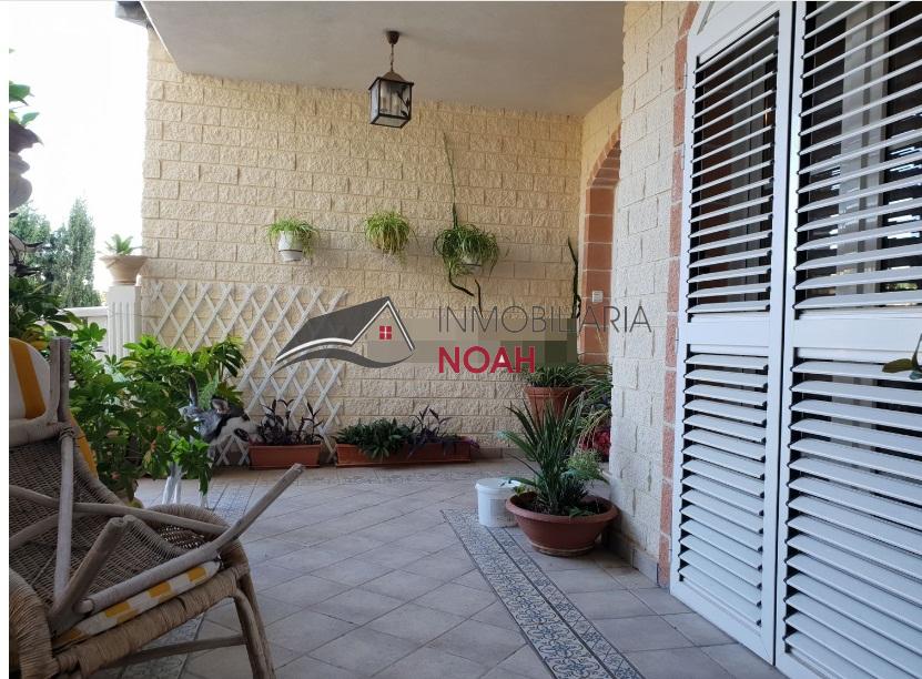 For sale of chalet in Murcia