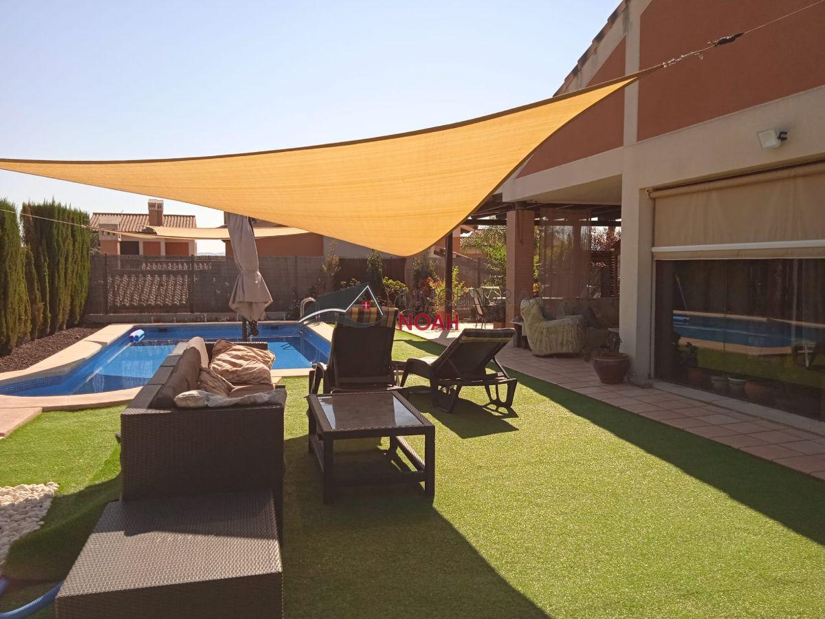 For sale of chalet in Guadalupe
