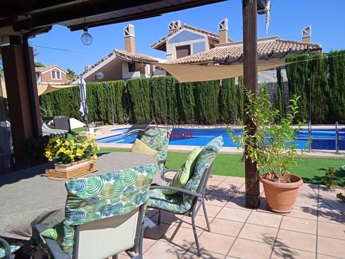 For sale of chalet in Guadalupe