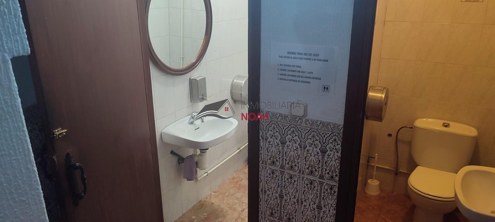 For sale of commercial in Murcia