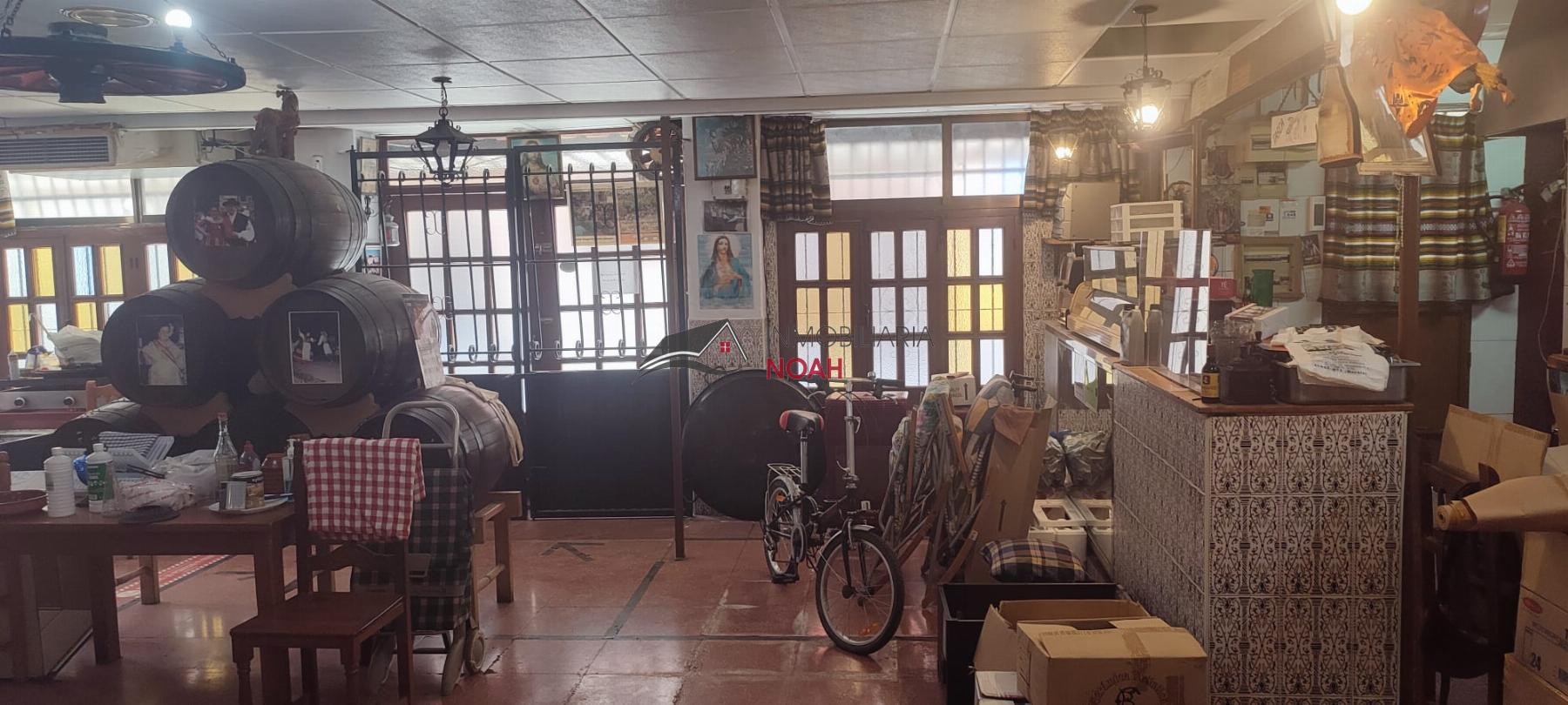 For sale of commercial in Murcia