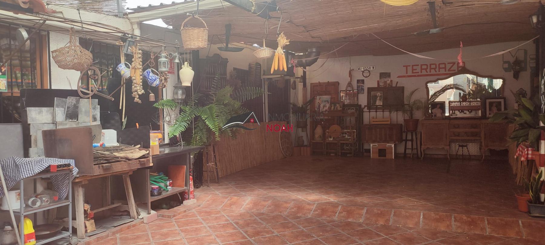 For sale of commercial in Murcia