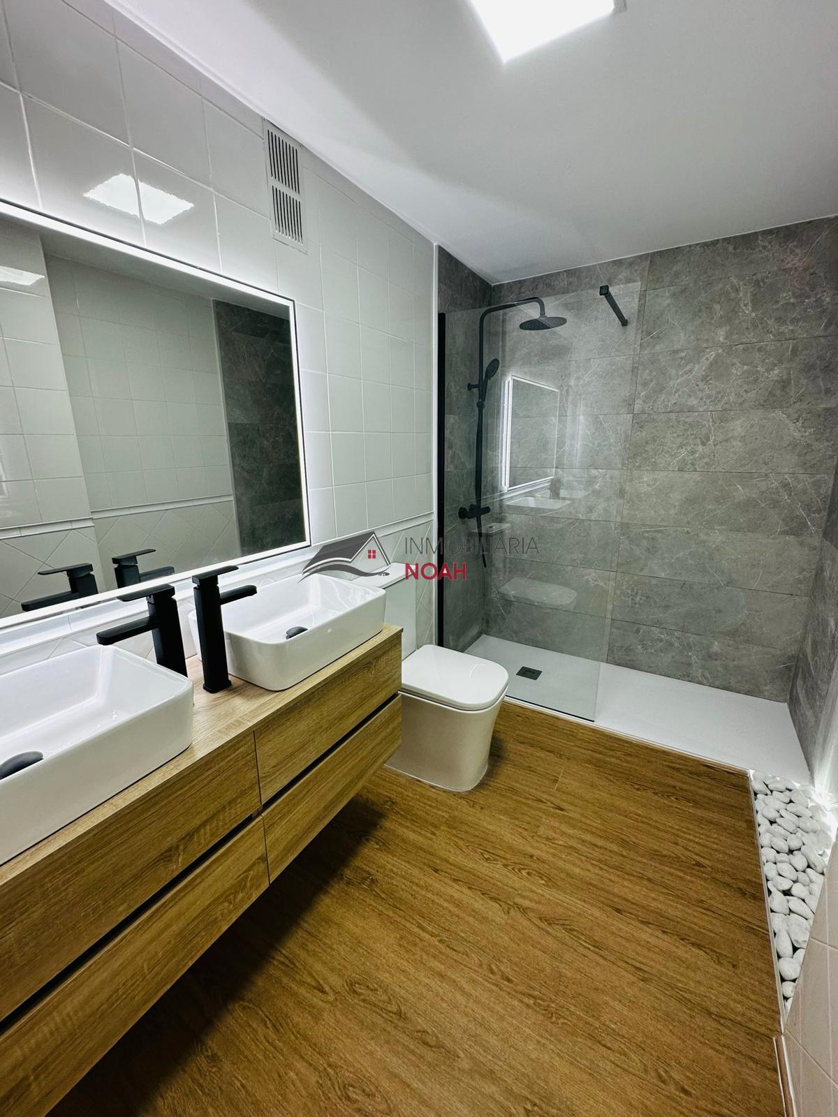 For sale of flat in Murcia