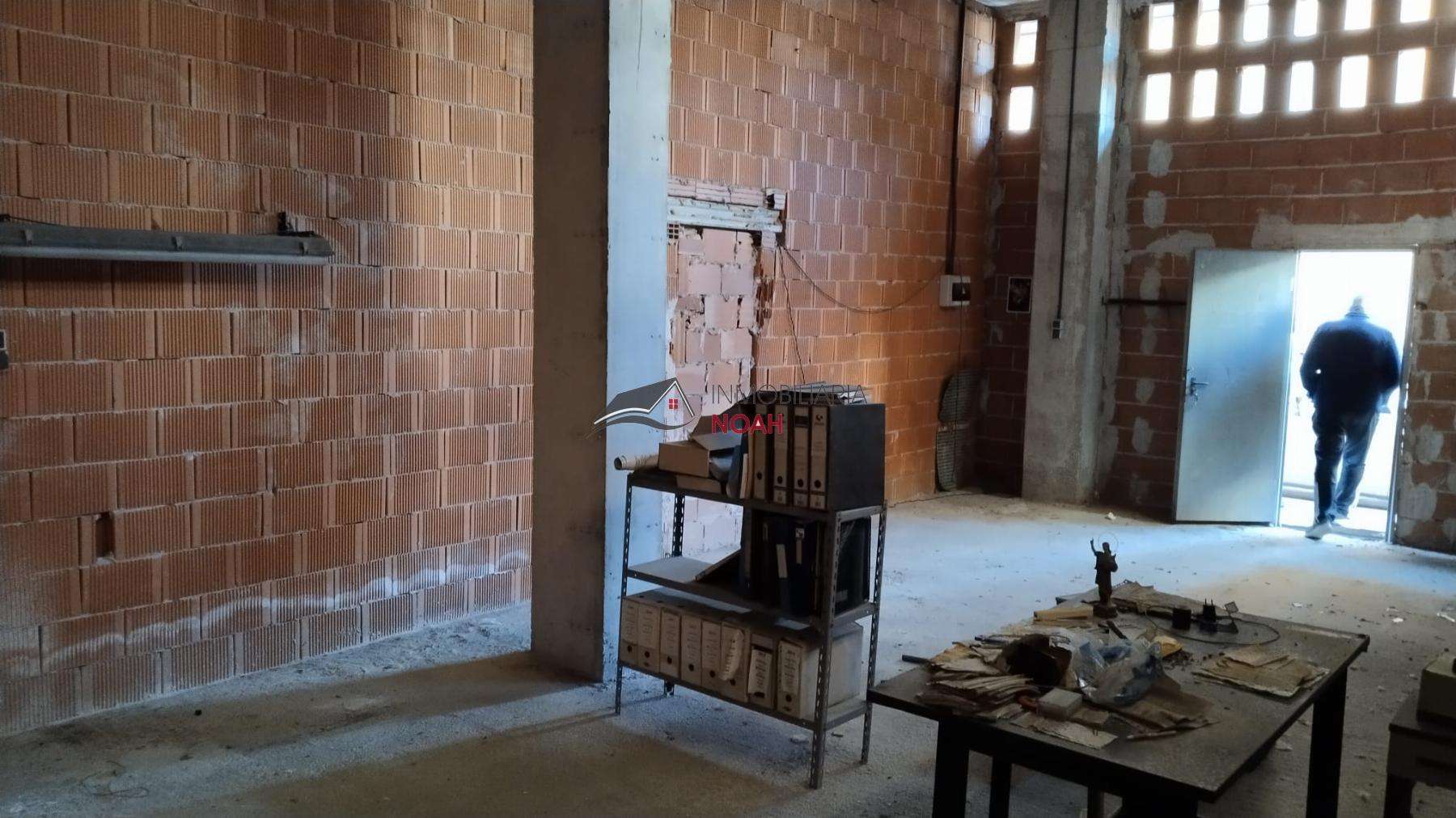 For sale of commercial in Murcia