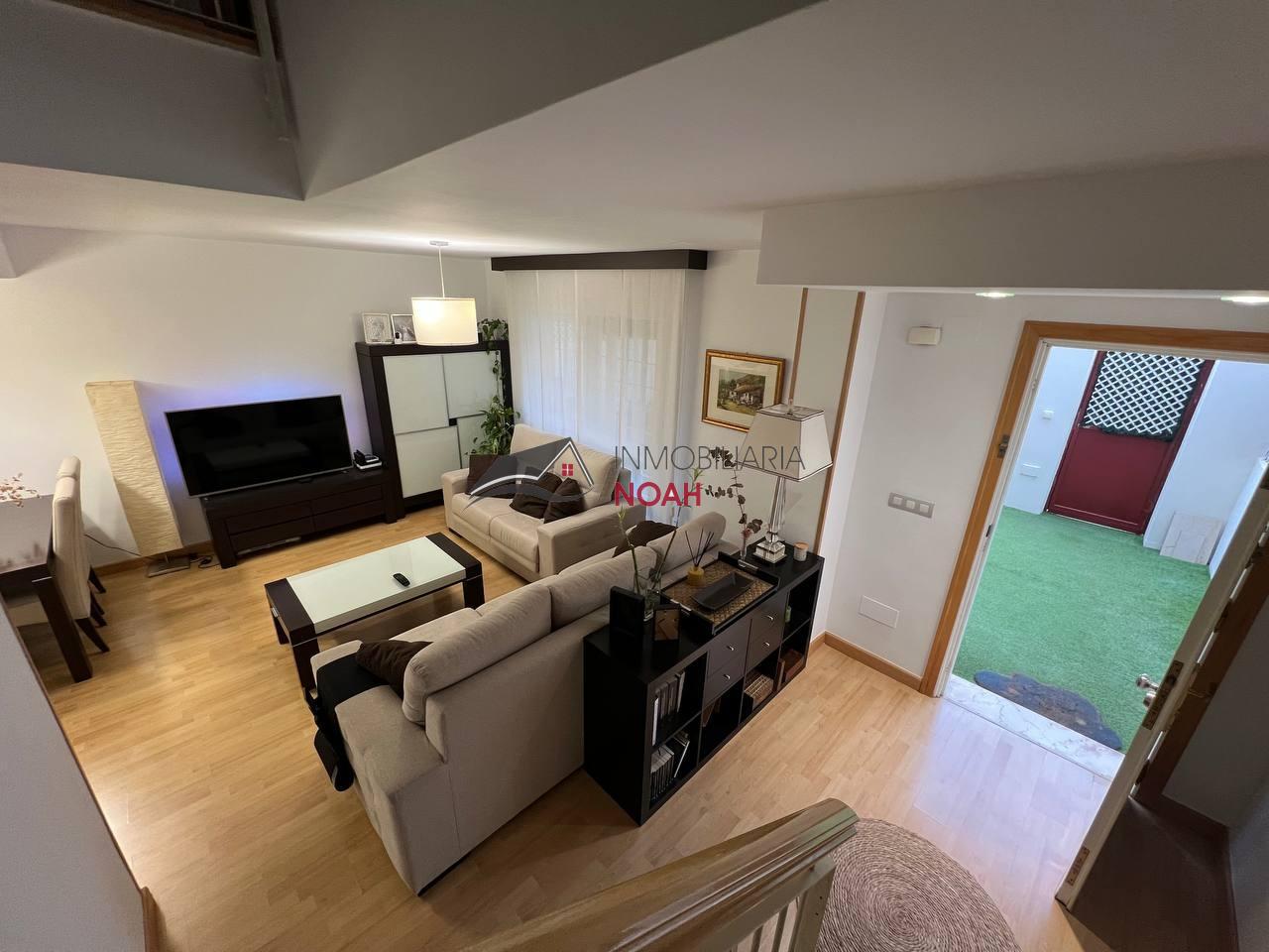 For sale of duplex in Murcia