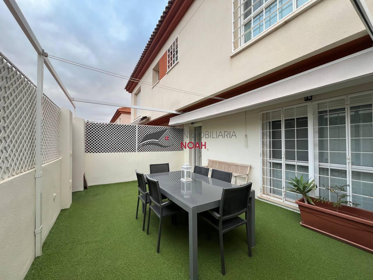 For sale of duplex in Murcia