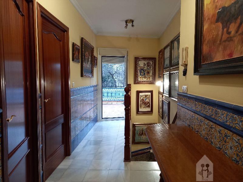 For sale of house in Sevilla