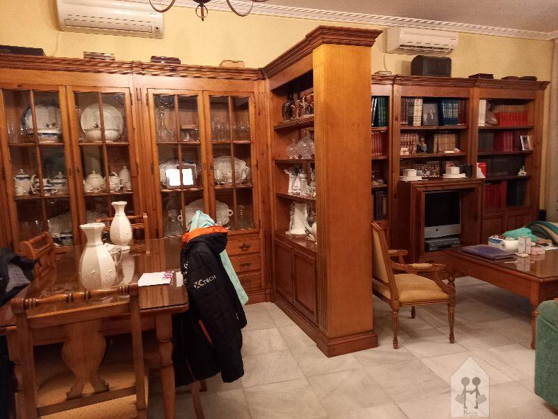 For sale of house in Sevilla