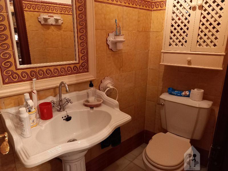 For sale of house in Sevilla