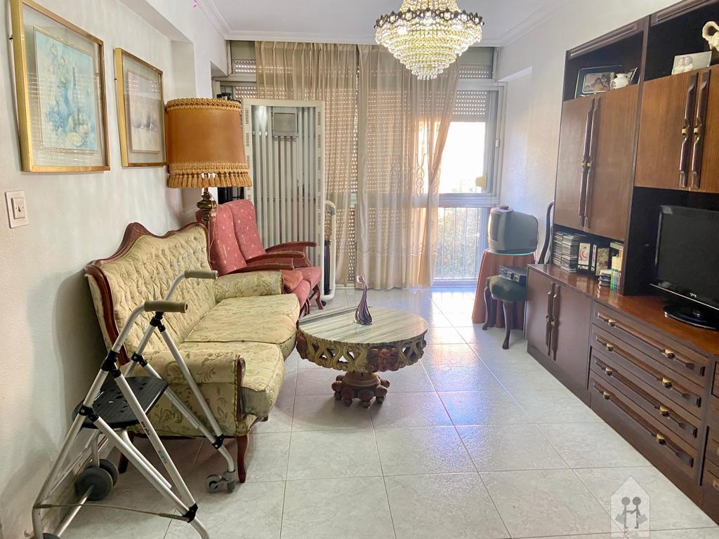 For sale of flat in Sevilla