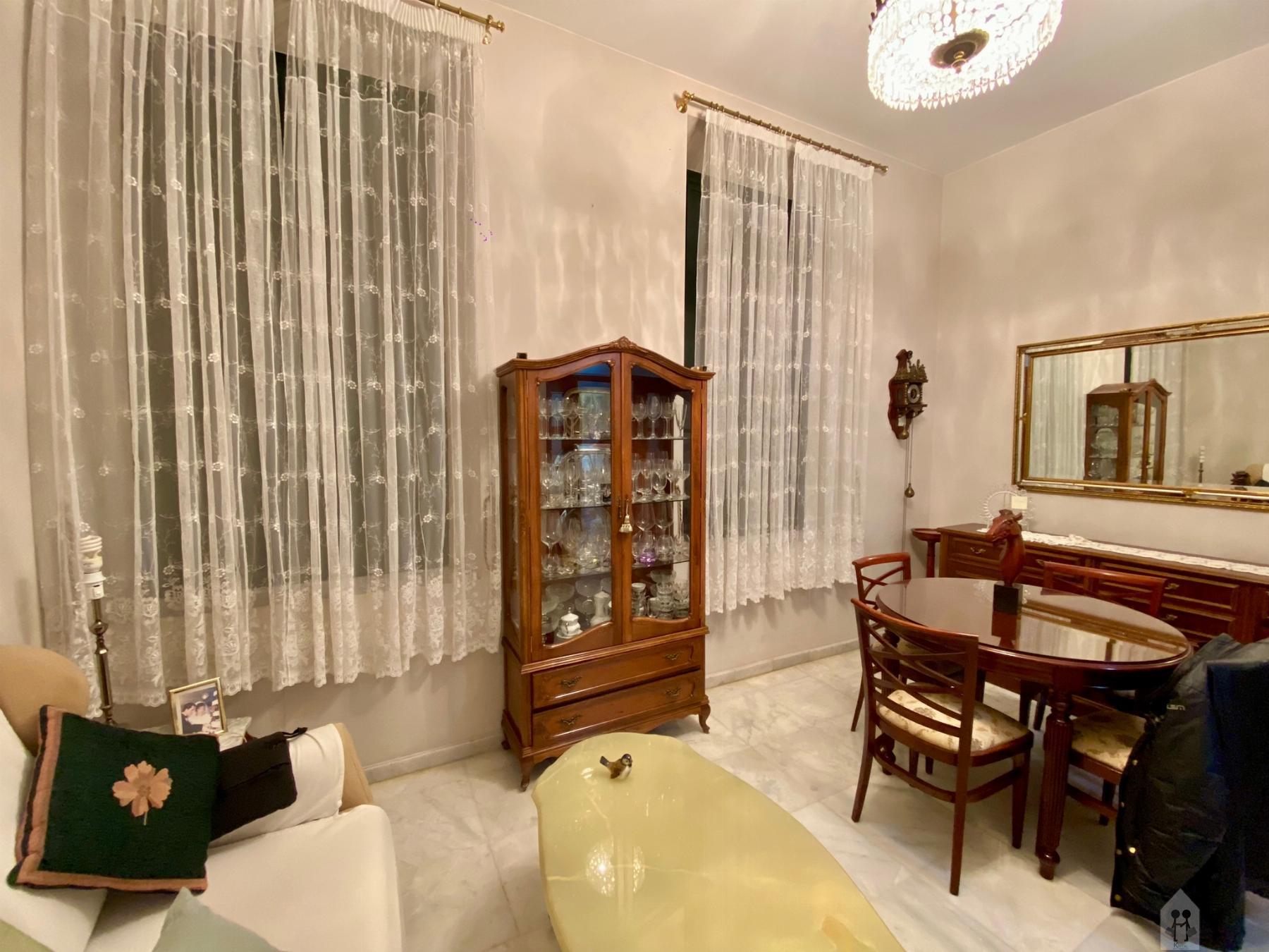For sale of flat in Sevilla